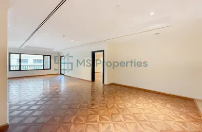 Apartment - 1 Bedroom - 2 Bathrooms for rent in West Porto Drive - Porto Arabia - The Pearl Island - Doha