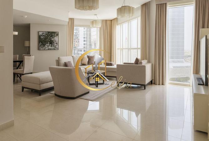 989427 - Property Image 2