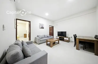 Apartment - 2 Bedrooms - 1 Bathroom for rent in Umm Ghwailina Comm - Umm Ghuwalina - Umm Ghuwailina - Doha