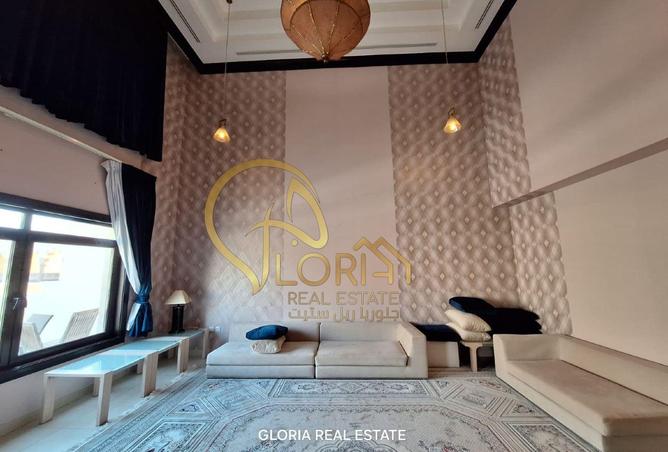 969714 - Property Image 2