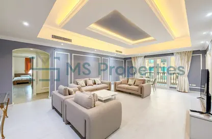 Apartment - 2 Bedrooms - 3 Bathrooms for rent in West Porto Drive - Porto Arabia - The Pearl Island - Doha