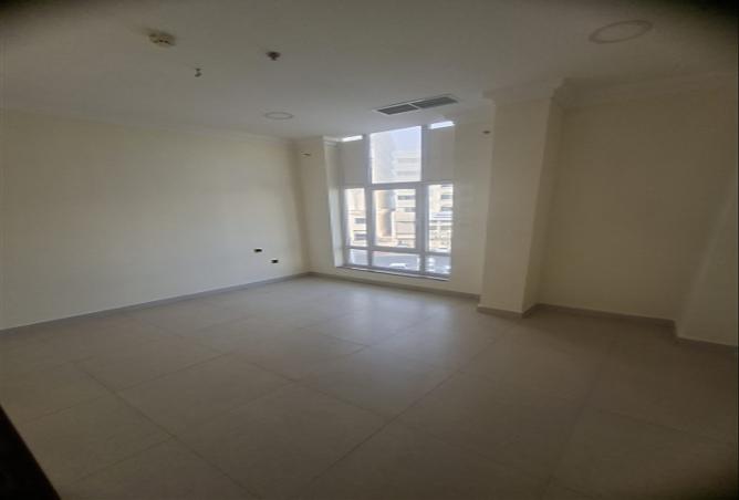 949292 - Property Image 2
