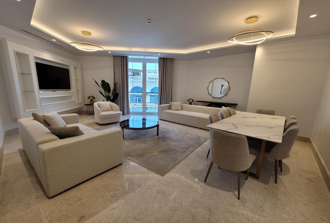 932473 - Property Image 2