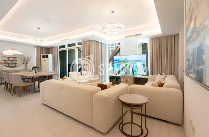 Apartment - 3 Bedrooms - 4 Bathrooms for sale in Gewan Island - The Pearl Island - Doha