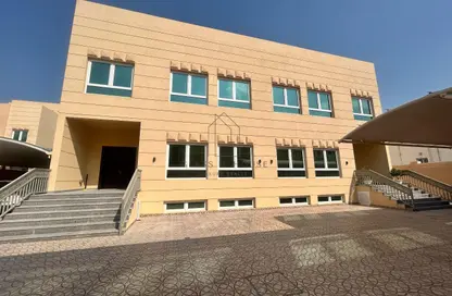 فيلا - 7 غرف نوم - 8 حمامات للايجار في فلل الدحيل - الدحيل - الدوحة