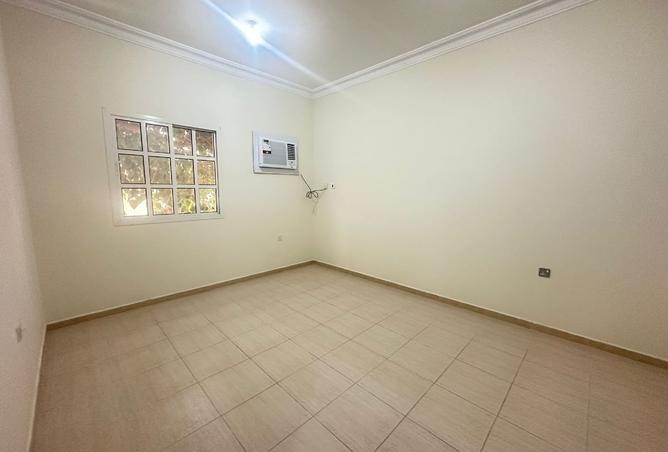 983531 - Property Image 3