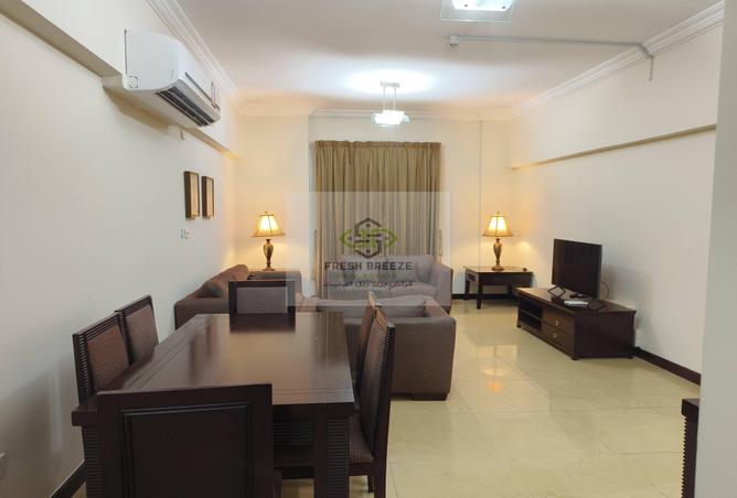 915315 - Property Image 2