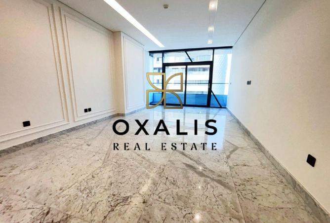 968193 - Property Image 2