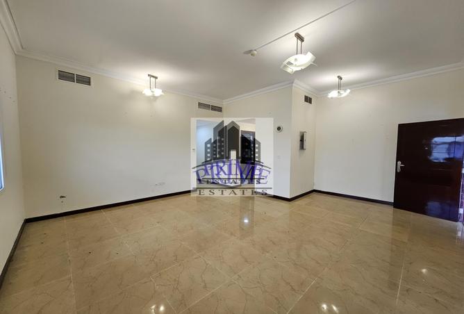 607878 - Property Image 3