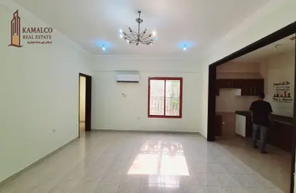 Apartment - 1 Bedroom - 2 Bathrooms for rent in Old Al Ghanim - Al Ghanim - Doha