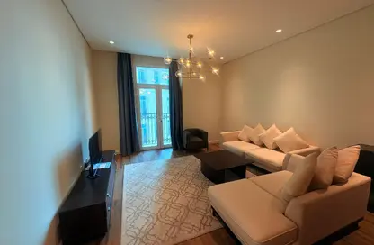 Apartment - 2 Bedrooms - 3 Bathrooms for rent in Floresta Gardens - Floresta Gardens - The Pearl Island - Doha Apartment - 2 Bedrooms - 3 Bathrooms for rent in Floresta Gardens - Floresta Gardens - The Pearl Island - Doha