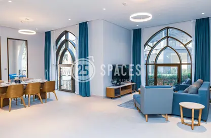 شقة - 2 غرف نوم - 3 حمامات للايجار في البلاج الجنوبي - البلاج - جزيرة اللؤلؤة - الدوحة