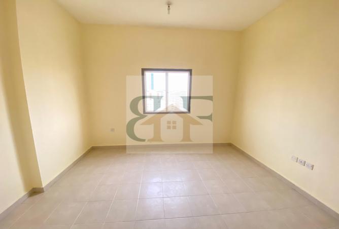 986838 - Property Image 2