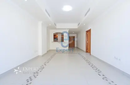 Apartment - 1 Bedroom - 2 Bathrooms for rent in East Porto Drive - Porto Arabia - The Pearl Island - Doha