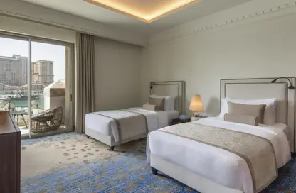 شقق فندقية - 2 غرف نوم - 3 حمامات للايجار في The St. Regis Marsa Arabia Island - Marsa Arabia - جزيرة اللؤلؤة - الدوحة