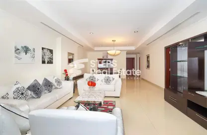 Living / Dining Room image for: Apartment - 1 Bedroom - 2 Bathrooms for rent in West Porto Drive - Porto Arabia - The Pearl Island - Doha, Image 1