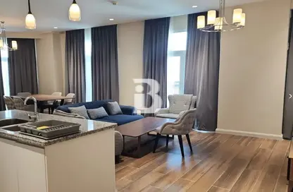 Apartment - 2 Bedrooms - 4 Bathrooms for sale in Floresta Gardens - The Pearl Island - Doha