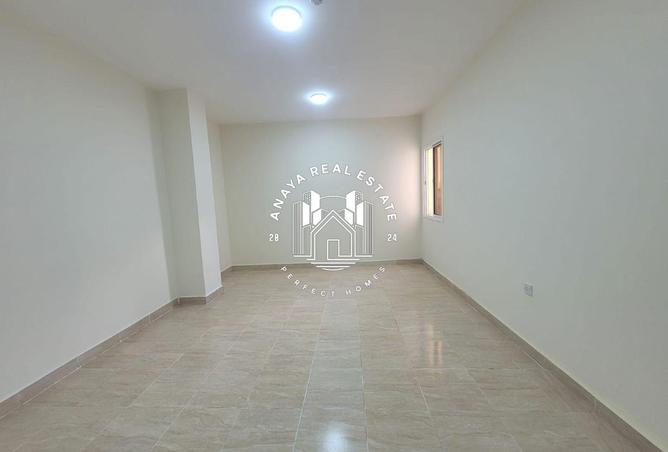 995907 - Property Image 2