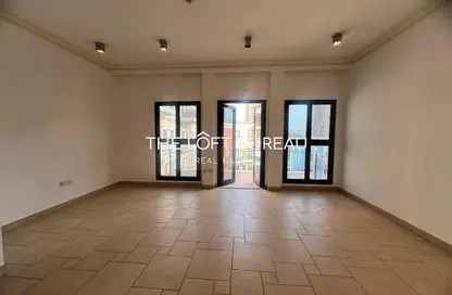 Apartment - 1 Bedroom - 2 Bathrooms for rent in Carnaval - Qanat Quartier - The Pearl Island - Doha