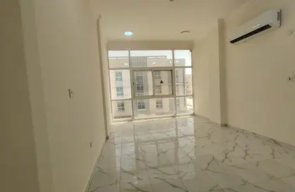 Apartment - 2 Bedrooms - 2 Bathrooms for rent in Bin Omran 28 - Fereej Bin Omran - Doha