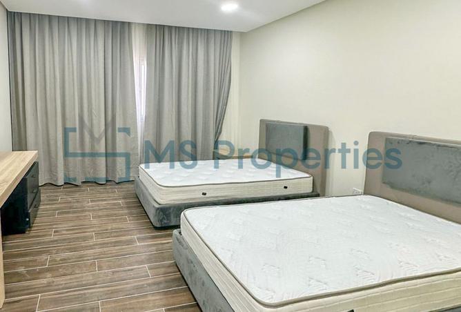 985346 - Property Image 3