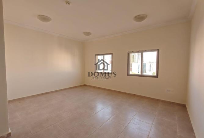 937673 - Property Image 2