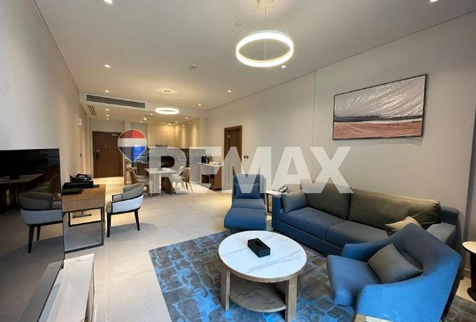 932592 - Property Image 2