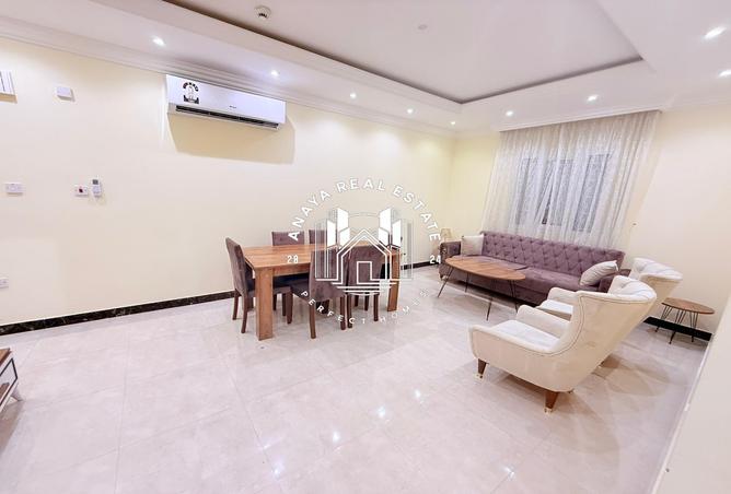 976451 - Property Image 2