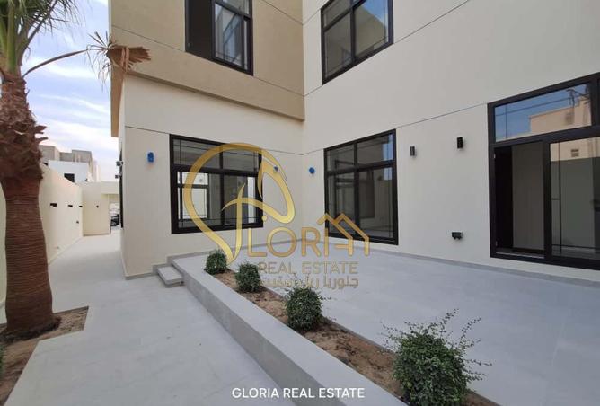 974979 - Property Image 2