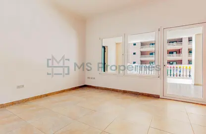 Apartment - 2 Bedrooms - 3 Bathrooms for rent in West Porto Drive - Porto Arabia - The Pearl Island - Doha