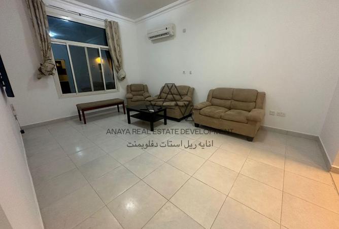 944328 - Property Image 2
