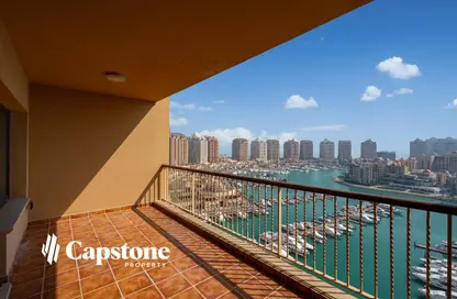 Apartment - 2 Bedrooms - 3 Bathrooms for rent in Marina Gate - Porto Arabia - The Pearl Island - Doha