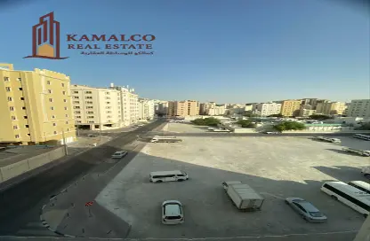 شقة - 2 غرف نوم - 2 حمامات للايجار في ام غوالينا تجارية - ام غويلينا - أم غويلينا - الدوحة