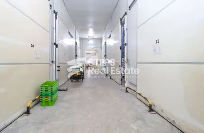 Warehouse - Studio for rent in East Industrial Street - Birkat Al Awamer - Al Wakra