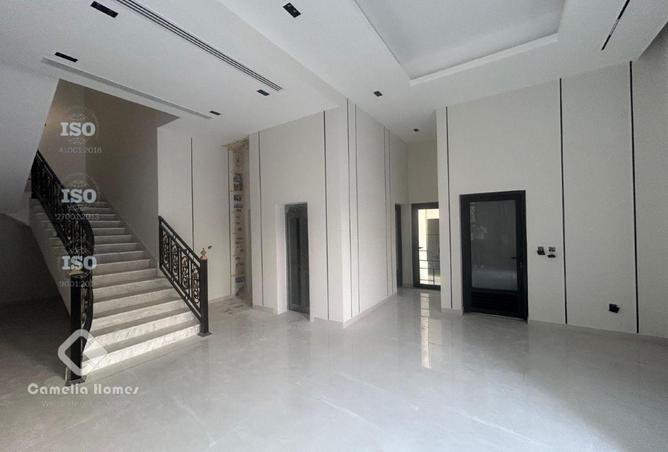 976898 - Property Image 2