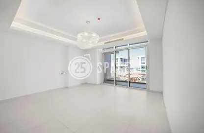 شقة - غرفة نوم - 2 حمامات للايجار في كريستال ريزيدنس - جزيرة جيوان - جزيرة اللؤلؤة - الدوحة