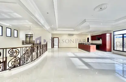 Apartment - 5 Bedrooms - 6 Bathrooms for rent in Onaiza Street - Diplomatic Area - Doha