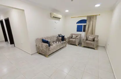 Apartment - 3 Bedrooms - 2 Bathrooms for rent in Anas Street - Fereej Bin Mahmoud North - Fereej Bin Mahmoud - Doha