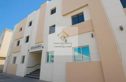 شقة - 3 غرف نوم - 3 حمامات للايجار في فريج كليب - الدوحة