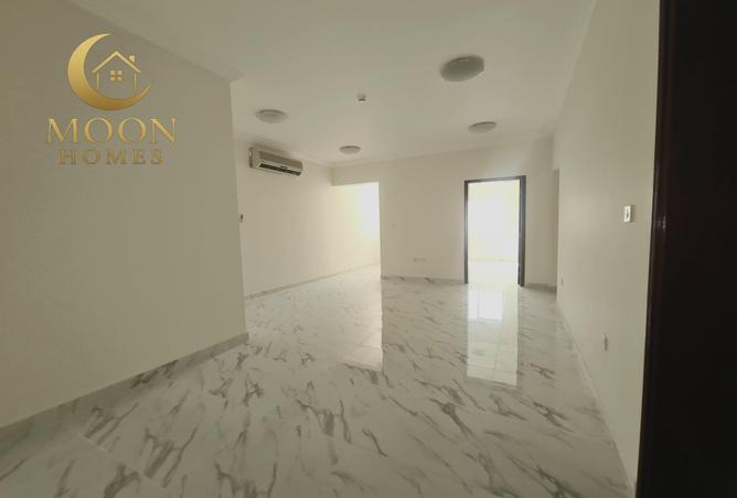 1005901 - Property Image 2