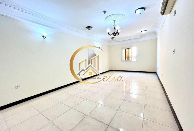 968213 - Property Main Image