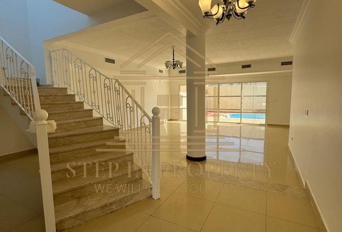 968913 - Property Image 2