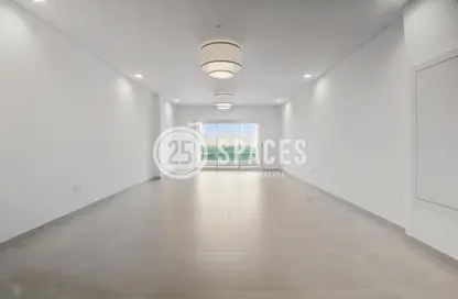 Apartment - 2 Bedrooms - 3 Bathrooms for rent in Al Mutahidah Tower - Viva Bahriyah - The Pearl Island - Doha