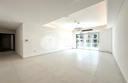 Apartment - 2 Bedrooms - 3 Bathrooms for sale in Crystal Residence - The Pearl Island - Doha