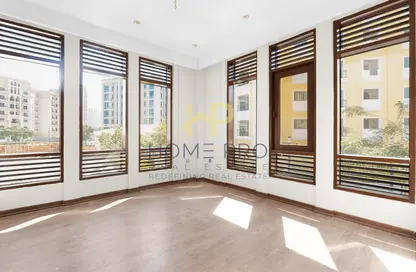 Apartment - 2 Bedrooms - 2 Bathrooms for rent in Giardino Apartments - The Pearl Island - Doha