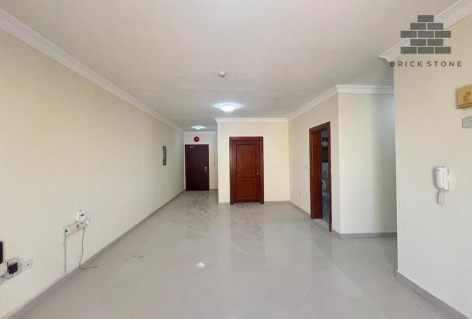927298 - Property Main Image