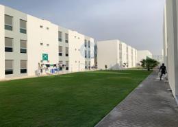 صورةمبنى خارجي لـ: سكن عمال - 8 حمامات للكراء في أم صلال محمد - أم صلال محمد - الدوحة, صورة 1
