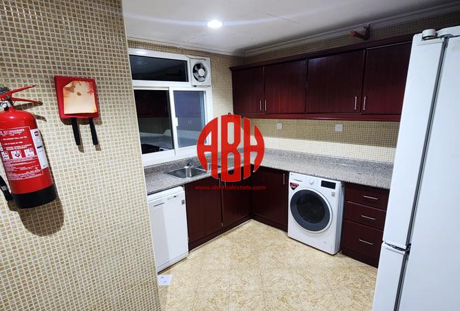 957475 - Property Image 2