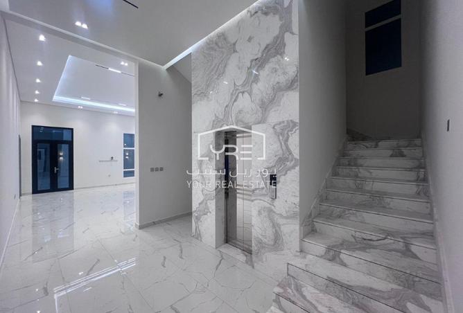 953679 - Property Image 3
