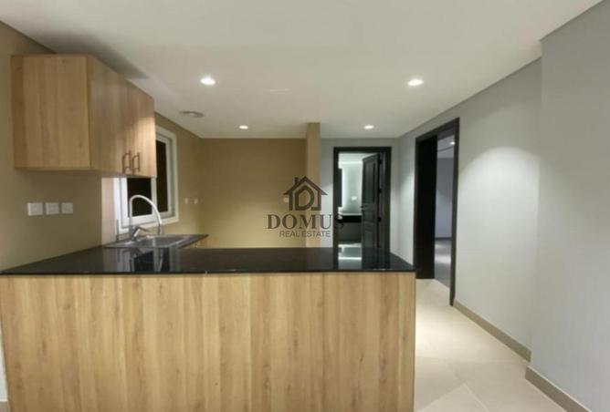 977585 - Property Image 2